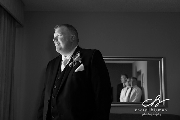 Groom-Before-the-Ceremony-Reflections