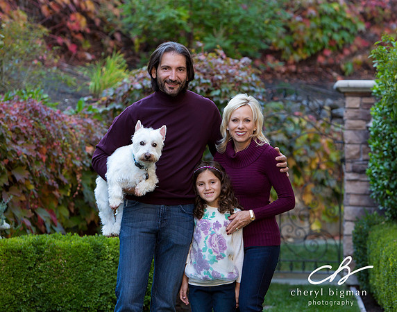 Fall-Family-Portrait-with-Dog