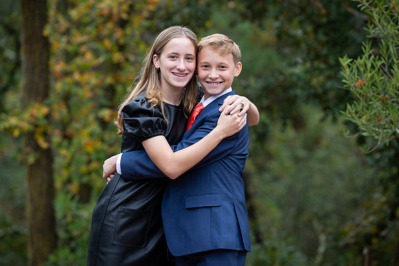 Twin-Brother-Sister-Family-Portrait